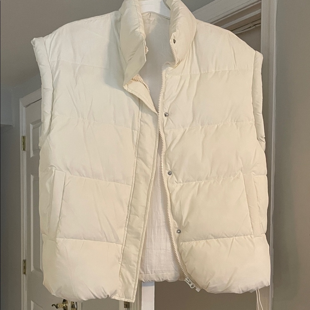 Cream oversized Puffer Vest